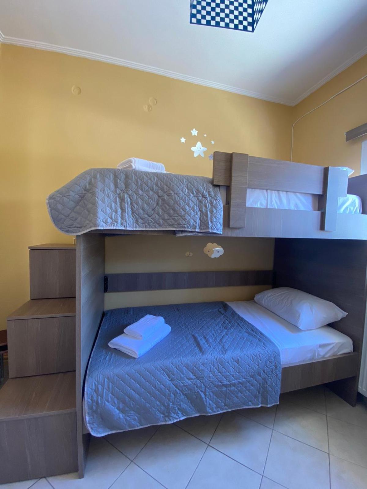 サラミス Marina'S Houseヴィラ エクステリア 写真